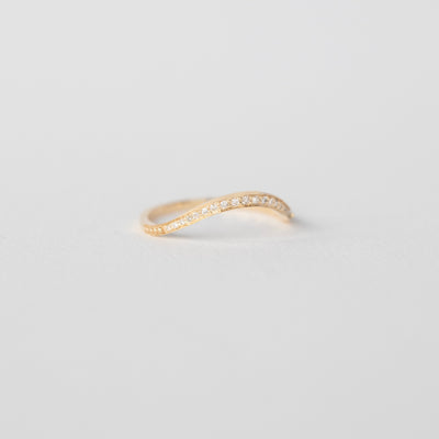 celine daoust 14k yellow gold diamond crown wave band ring