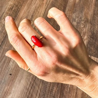 estate vintage 22k rose gold ring with oval cabochon coral